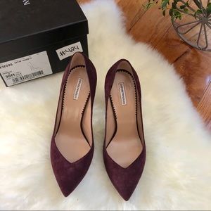 Emporio Armani Burgundy V-Cut Heels 36 (US 6)